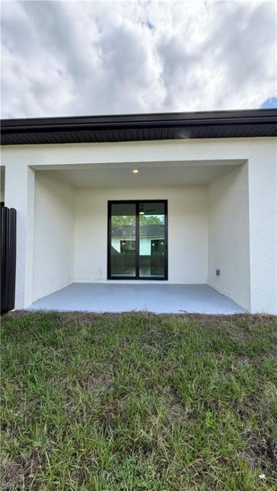 496-498 Bell Blvd S, Lehigh Acres, FL 33974 Photo