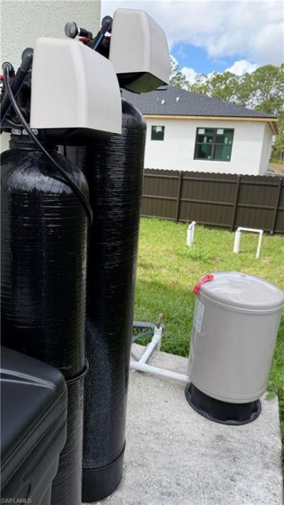 496-498 Bell Blvd S, Lehigh Acres, FL 33974 Photo