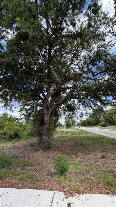 496-498 Bell Blvd S, Lehigh Acres, FL 33974 Photo