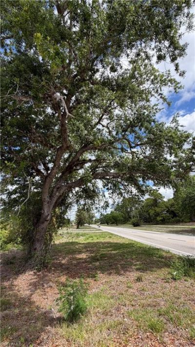 496-498 Bell Blvd S, Lehigh Acres, FL 33974 Photo