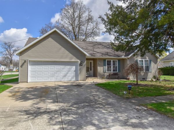 401 E Vermillion Street, Odell, IL 60460