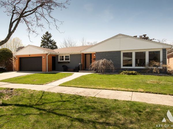 900 TOMAWADEE Drive , Park Ridge, IL 60068