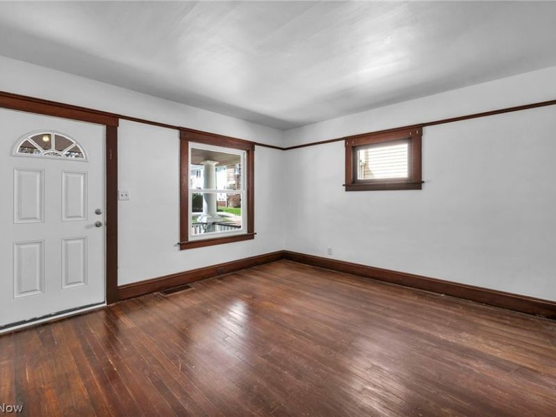 4212 Wichita Avenue, Cleveland, OH 44109 Photo 8