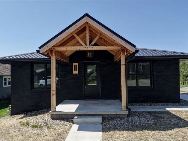 212 High Street , Dover, OH 44622