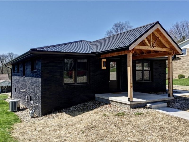 212 High Street, Dover, OH 44622 Photo 2