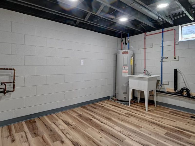 212 High Street, Dover, OH 44622 Photo 24