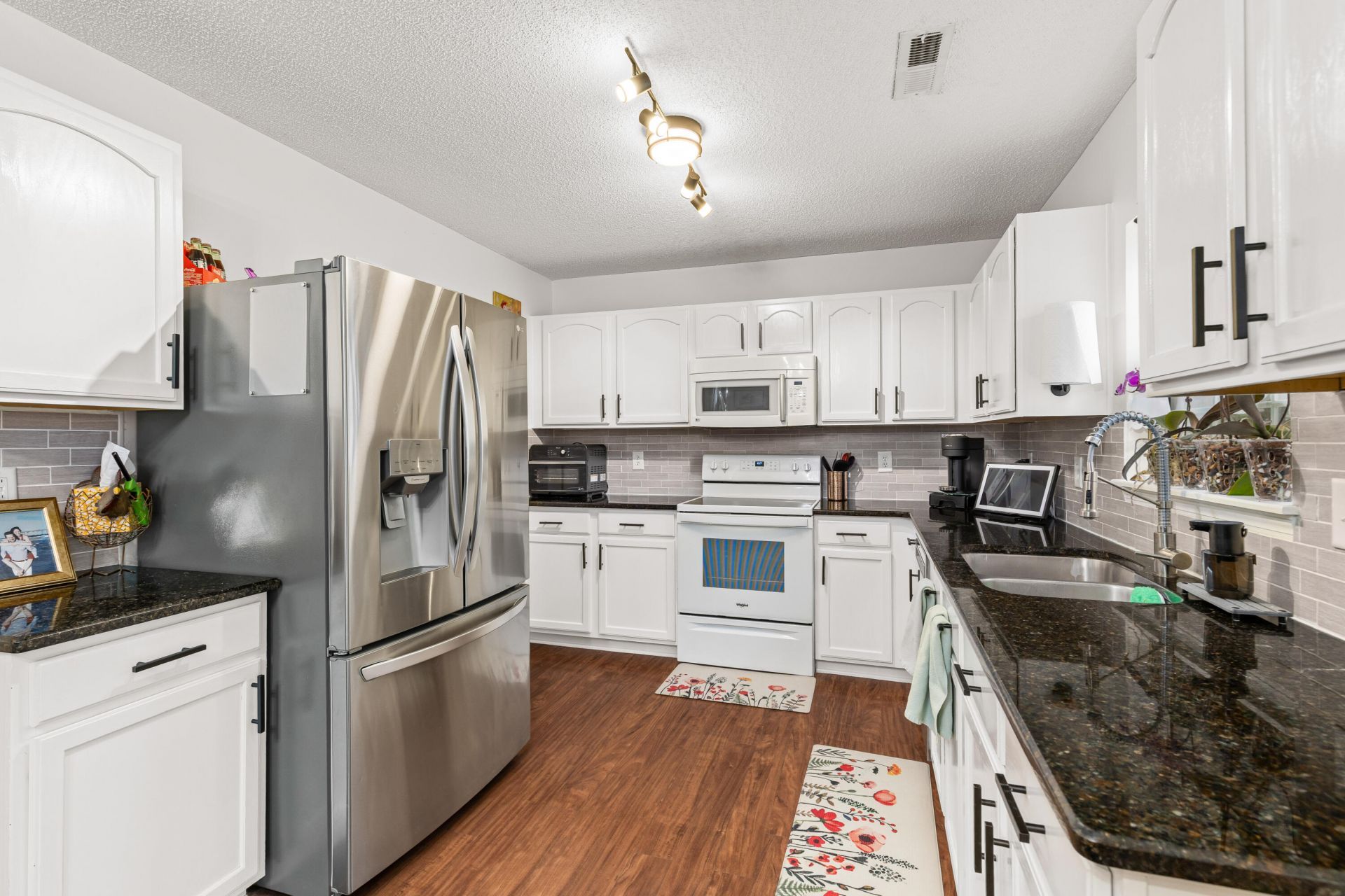 5143 Ballantine Drive Photo 13