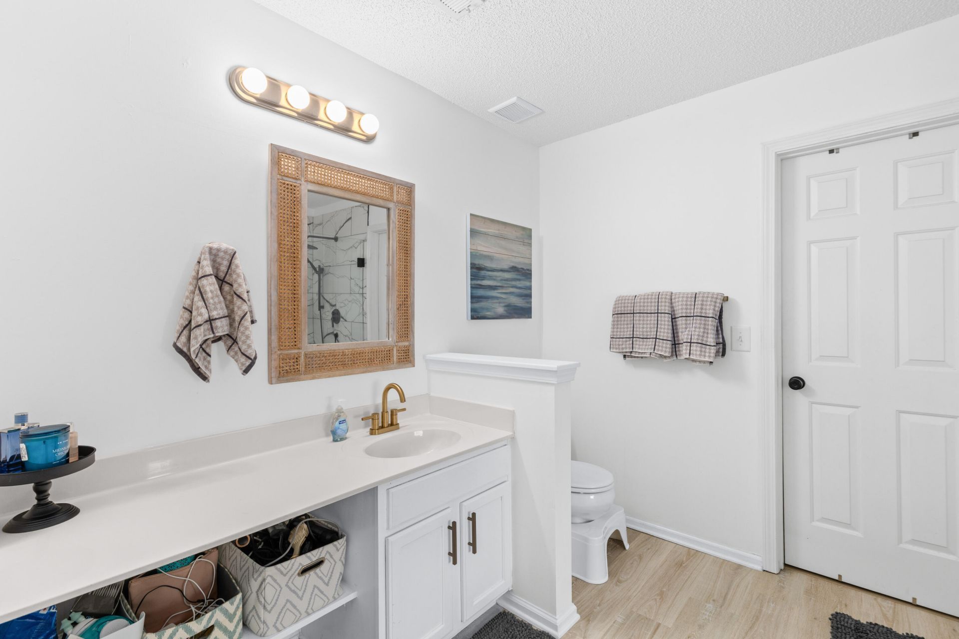 5143 Ballantine Drive Photo 17