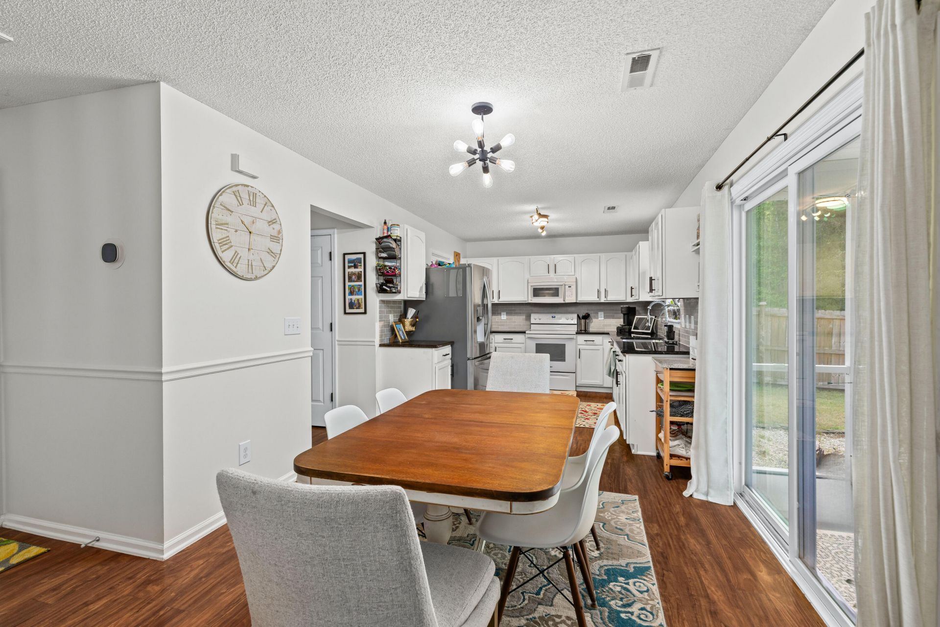 5143 Ballantine Drive Photo 8