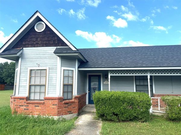 117 Quail CV, Unit A, Lockhart, TX 78644