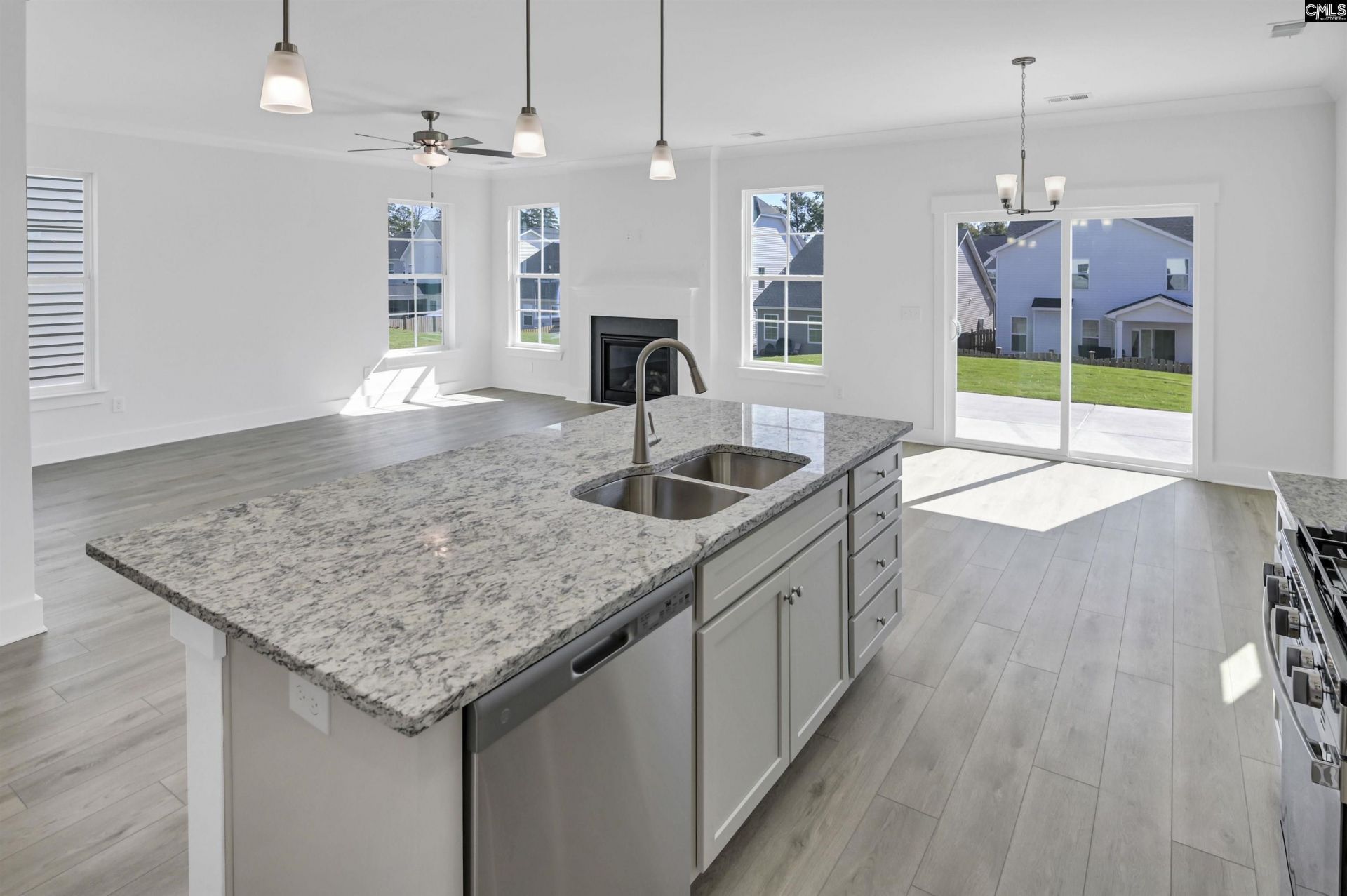 620 Thunder Gulch Avenue  Photo 10