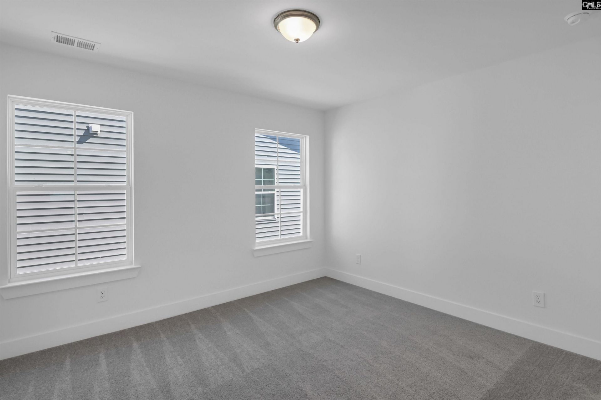 620 Thunder Gulch Avenue  Photo 16