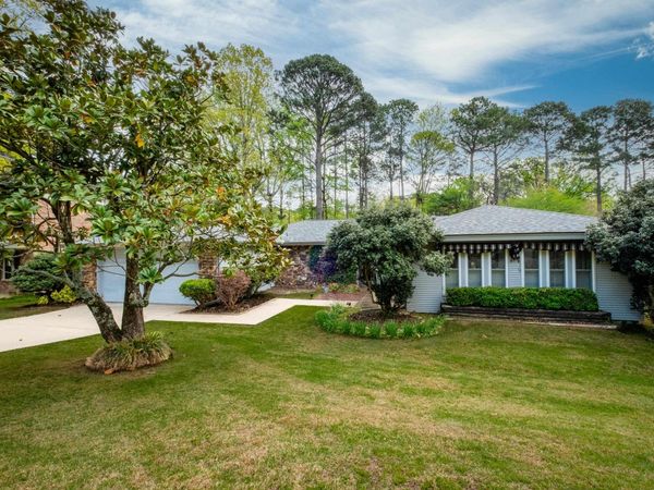 2204 Clapboard Hill Road, Little Rock, AR 72227