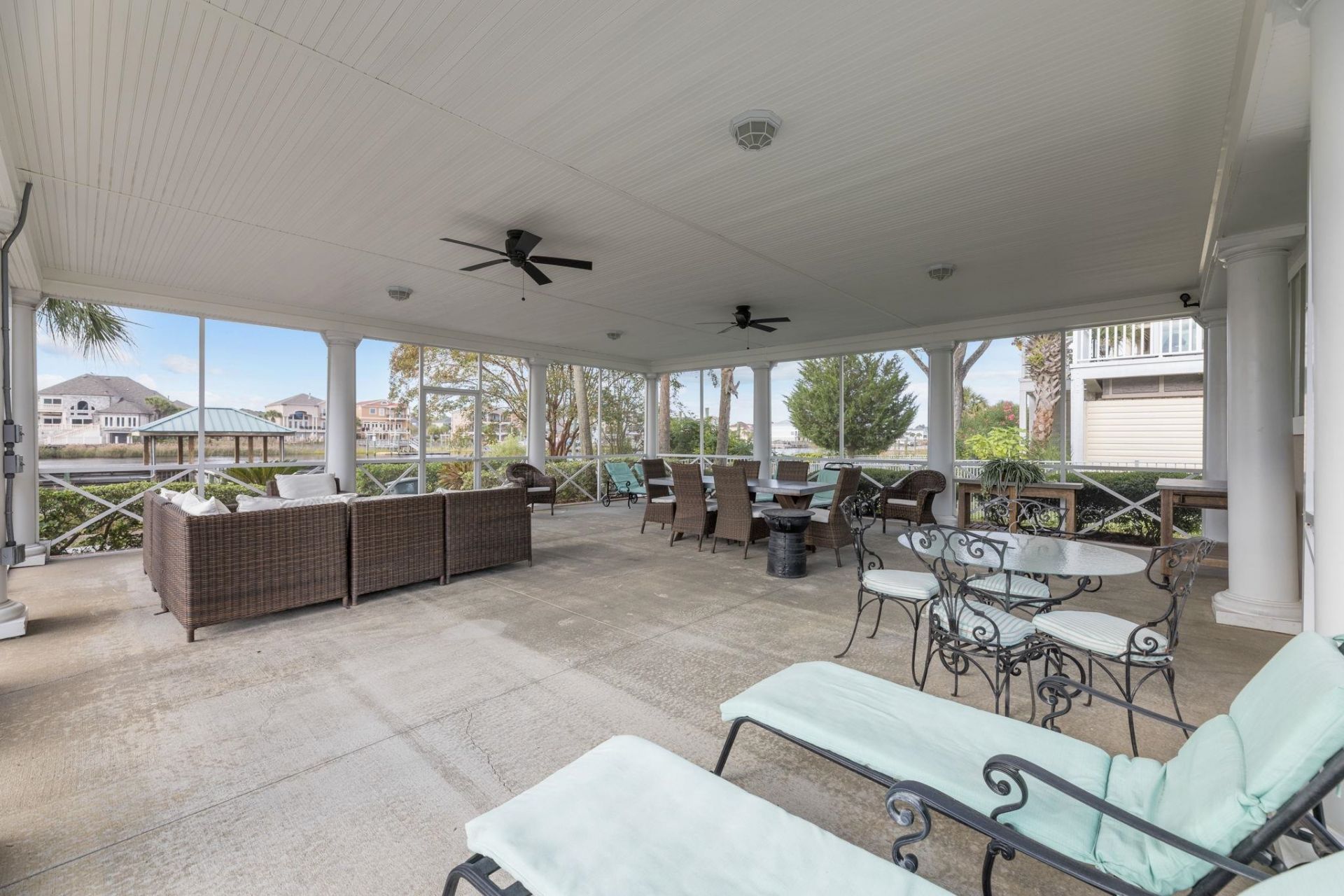 1002 Clubhouse Dr. Photo 10