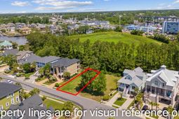 1002 Clubhouse Dr. photo 4