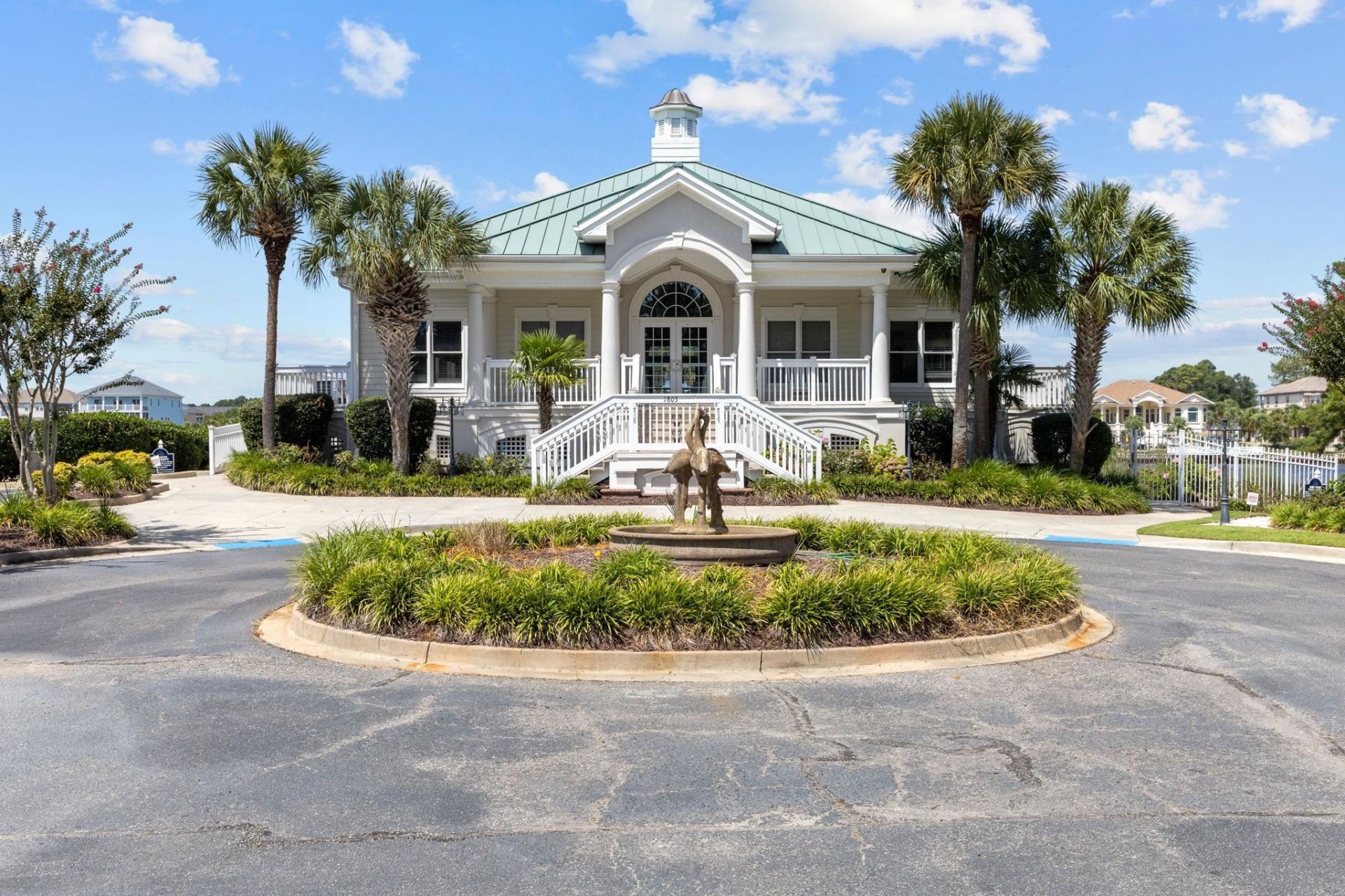 1002 Clubhouse Dr. Photo 7