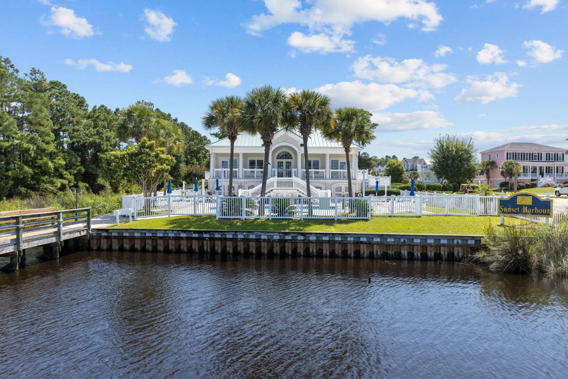 1002 Clubhouse Dr. Photo 9