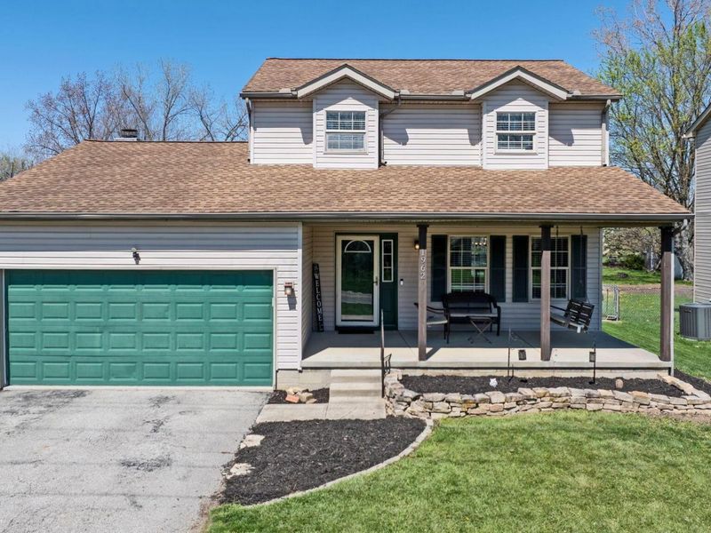 1962 Dyer Road, Grove City, OH 43123 Photo 1