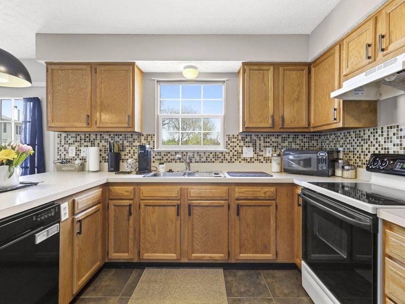 1962 Dyer Road, Grove City, OH 43123 Photo 14