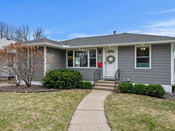 2709 W 60th Street, Minneapolis, MN 55410