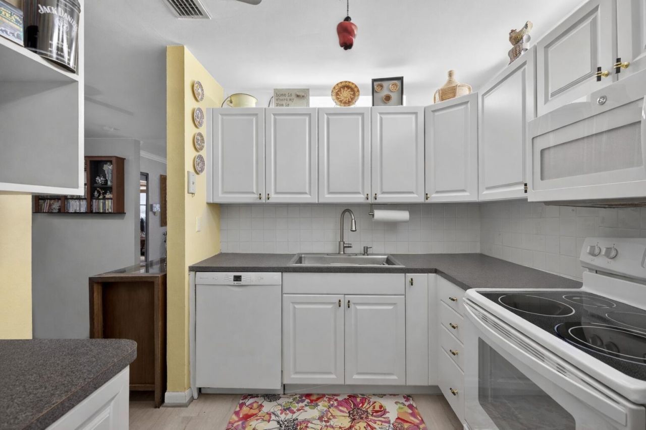 837 NW 47th Street, Pompano Beach, FL 33064 Photo