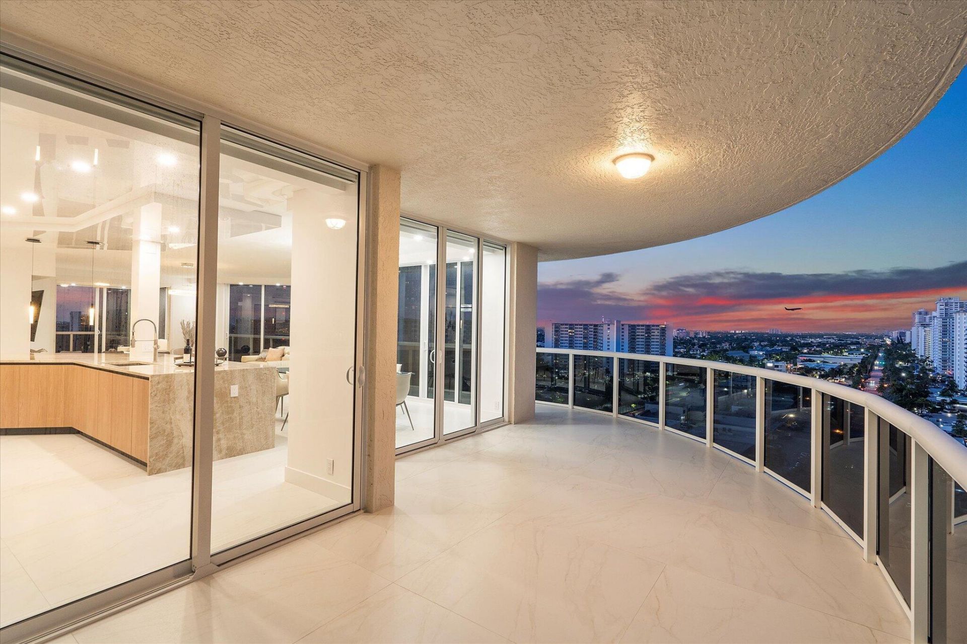 3100 N Ocean Boulevard, Unit 1501, Fort Lauderdale, FL 33308 Photo