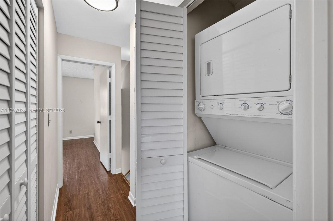 85 SW 3rd St, Pompano Beach, FL 33060 Photo