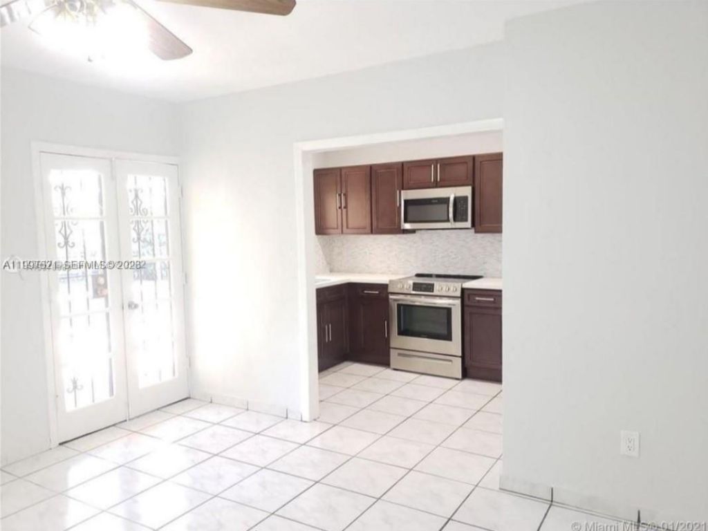 3040 SW 77th Ct, Miami, FL 33155 Photo