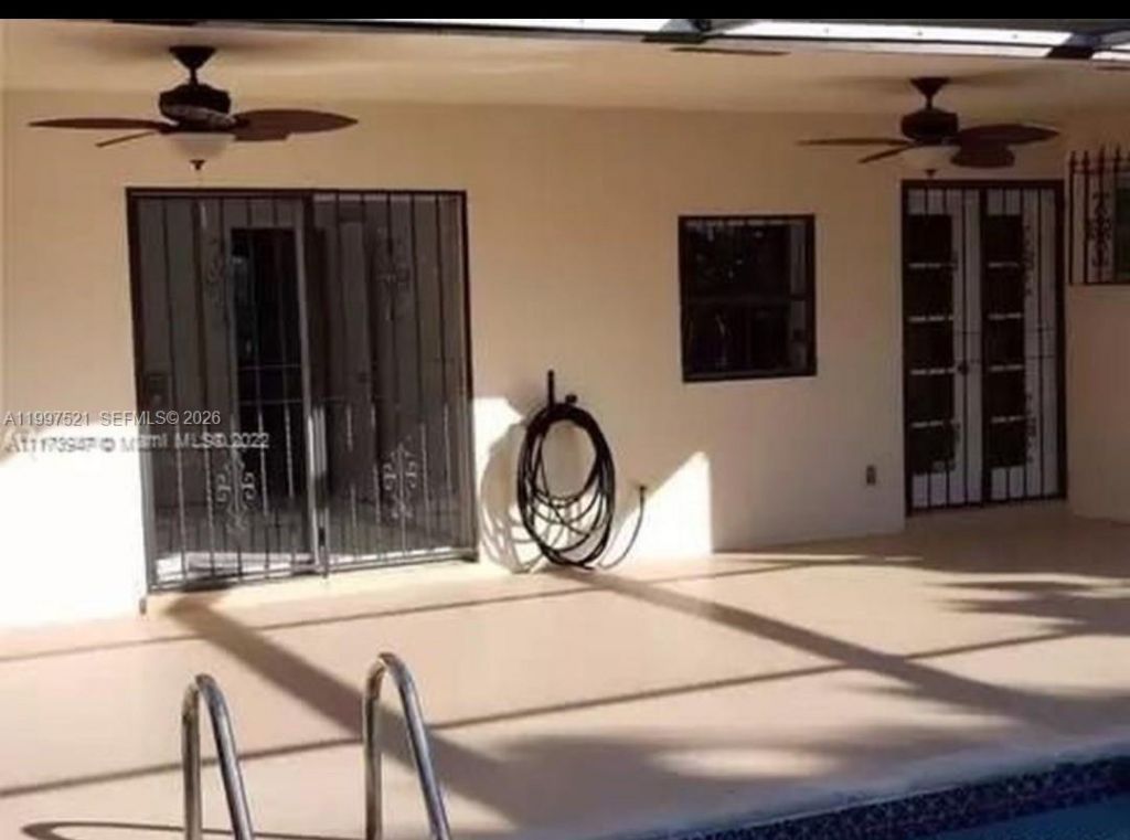 3040 SW 77th Ct, Miami, FL 33155 Photo