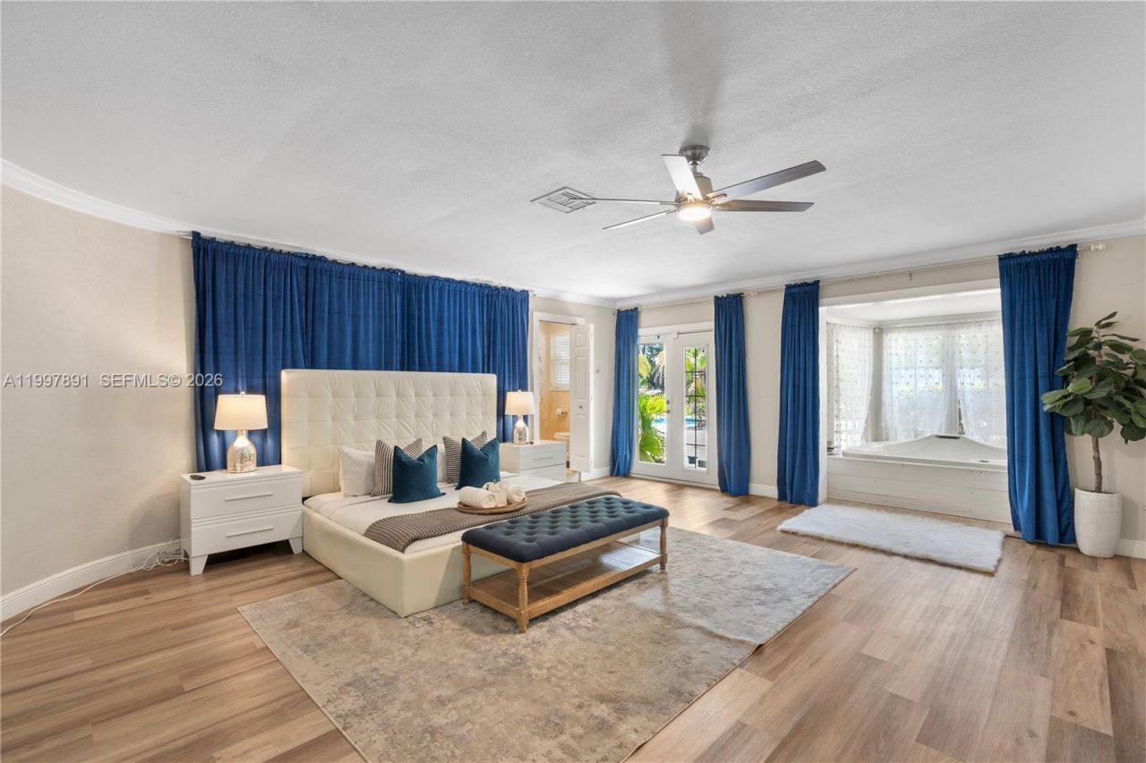 1652 NE 39th St , Oakland Park, FL 33334 Photo