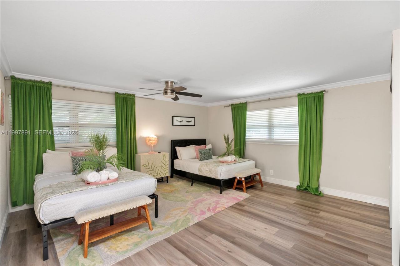 1652 NE 39th St , Oakland Park, FL 33334 Photo