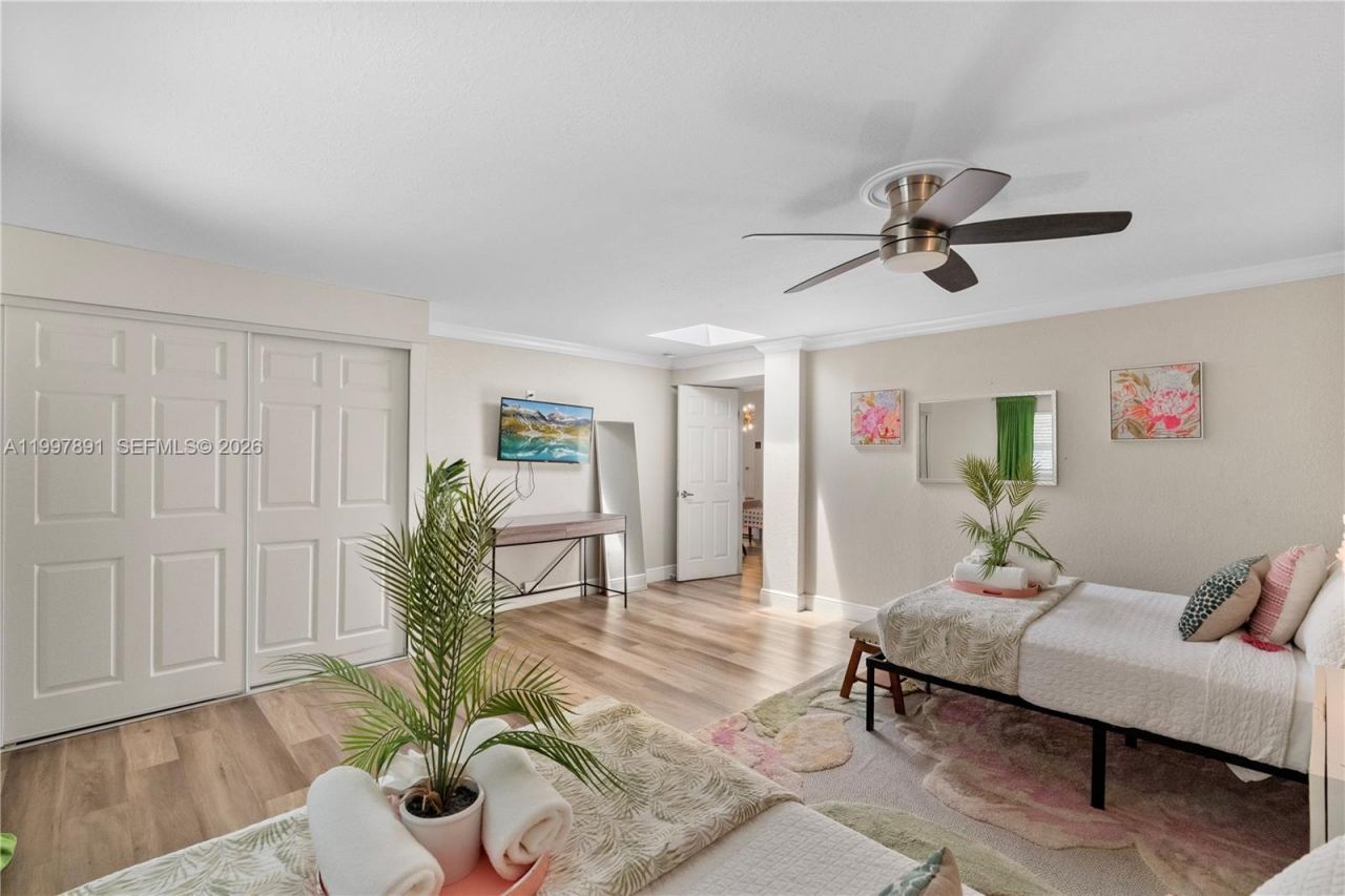 1652 NE 39th St , Oakland Park, FL 33334 Photo