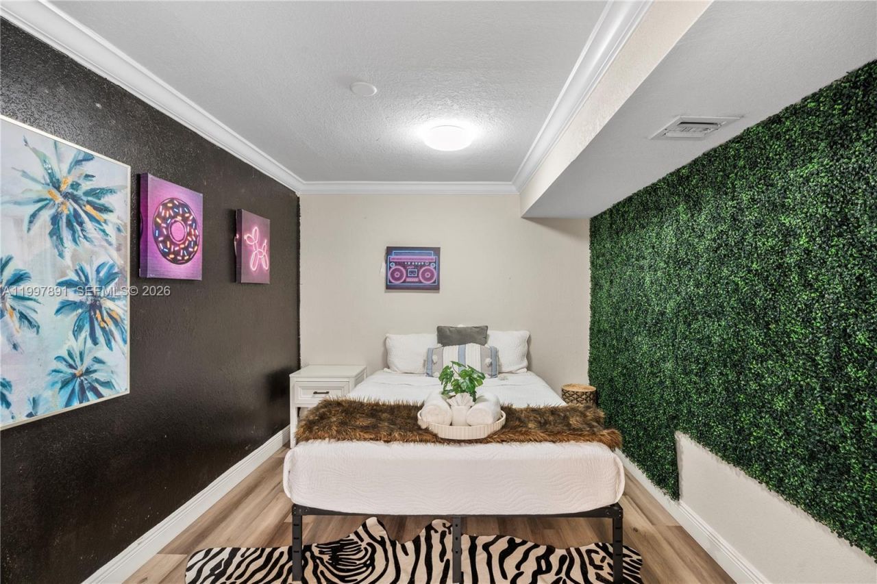 1652 NE 39th St , Oakland Park, FL 33334 Photo