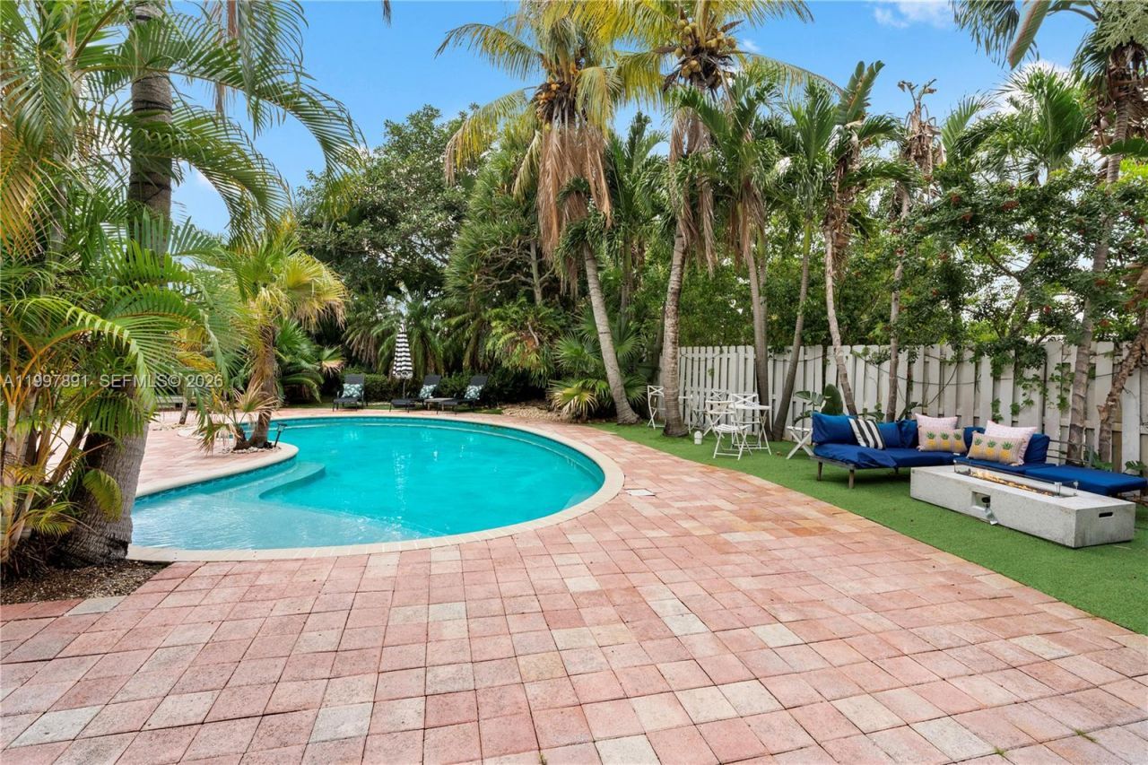 1652 NE 39th St , Oakland Park, FL 33334 Photo