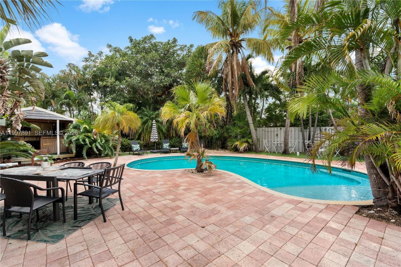 1652 NE 39th St , Oakland Park, FL 33334 Photo