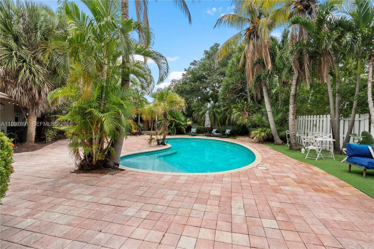 1652 NE 39th St , Oakland Park, FL 33334 Photo