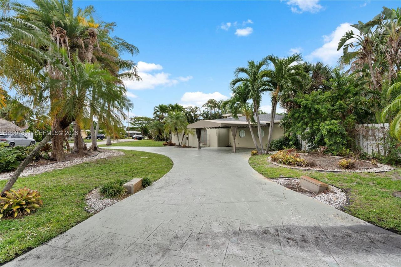 1652 NE 39th St , Oakland Park, FL 33334 Photo