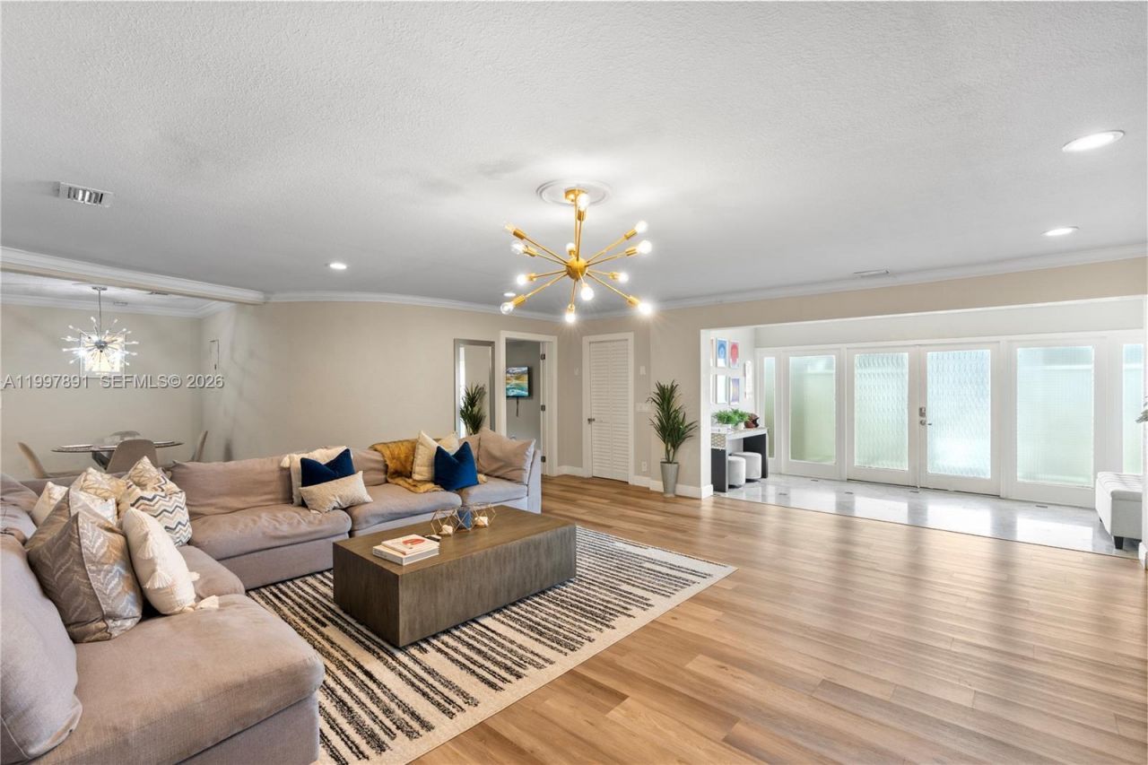 1652 NE 39th St , Oakland Park, FL 33334 Photo