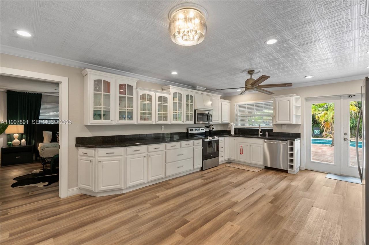 1652 NE 39th St , Oakland Park, FL 33334 Photo