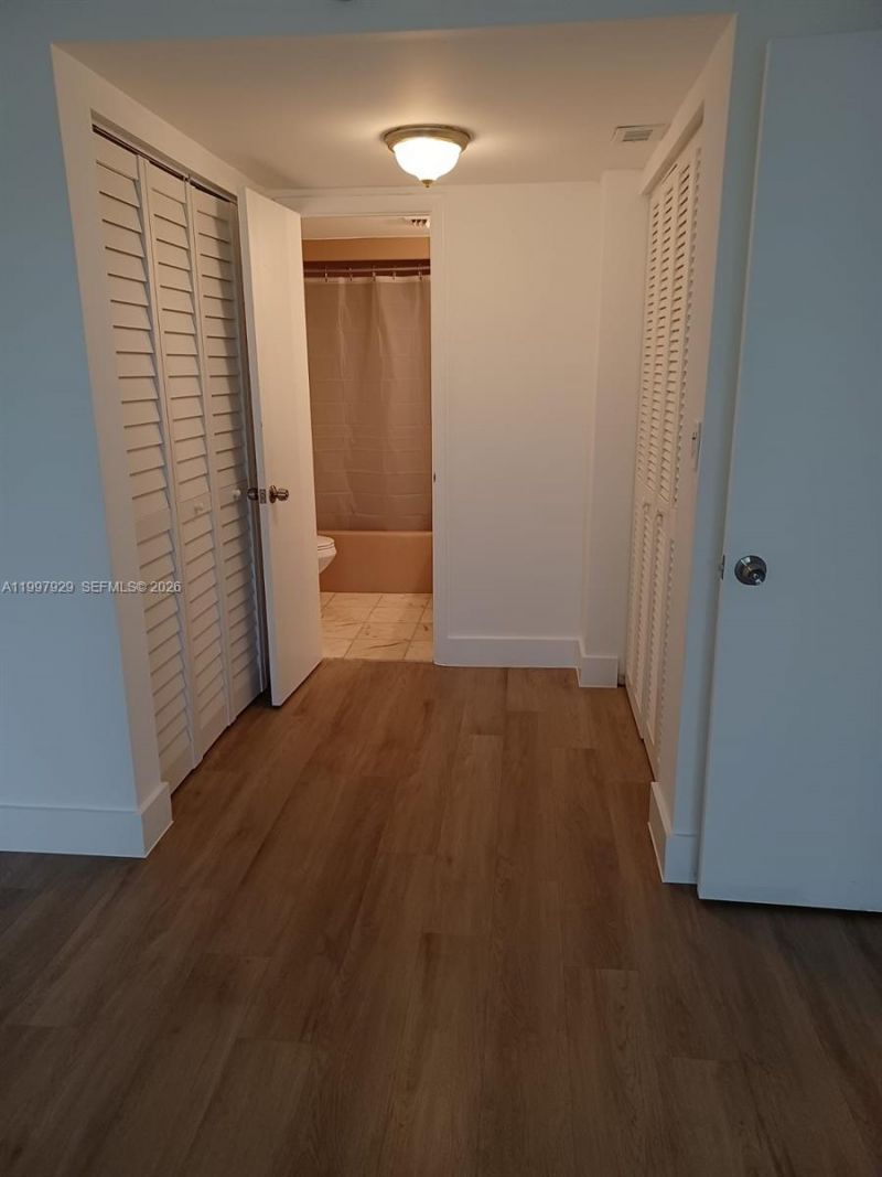 16220 NW 2nd Ave, Unit 411, Miami, FL 33169 Photo