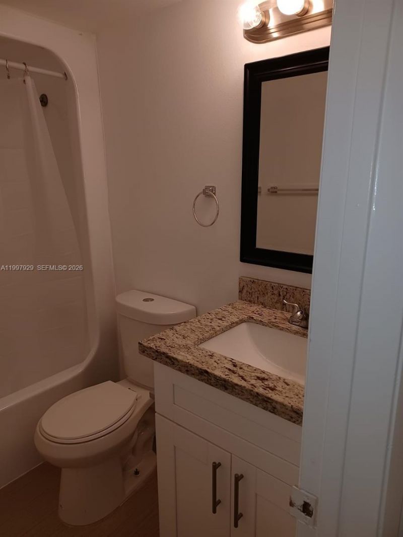 16220 NW 2nd Ave, Unit 411, Miami, FL 33169 Photo