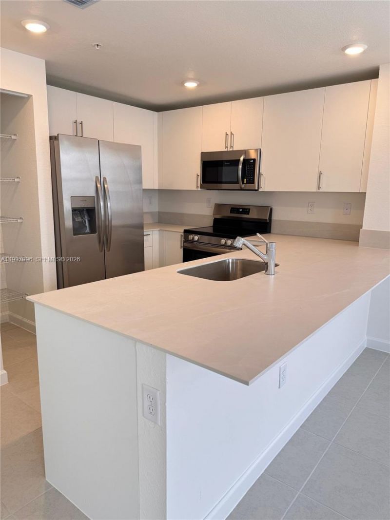 15615 SW 280 St , Unit 10, Homestead, FL 33032 Photo