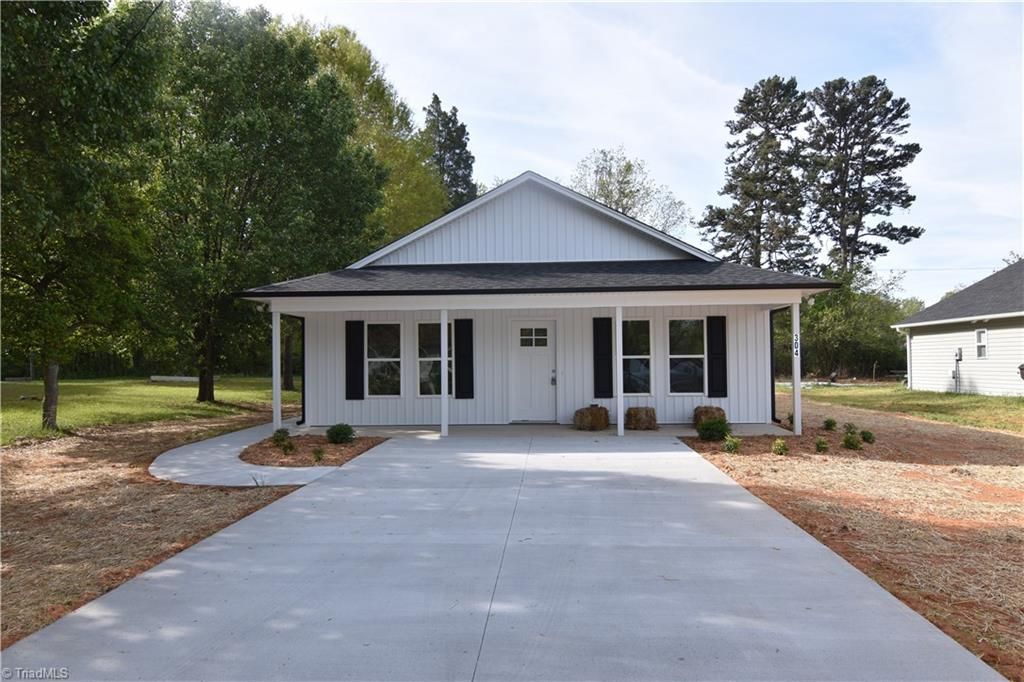 304 E 8th Street 8th Street, Lexington, NC 27295 Main Photo