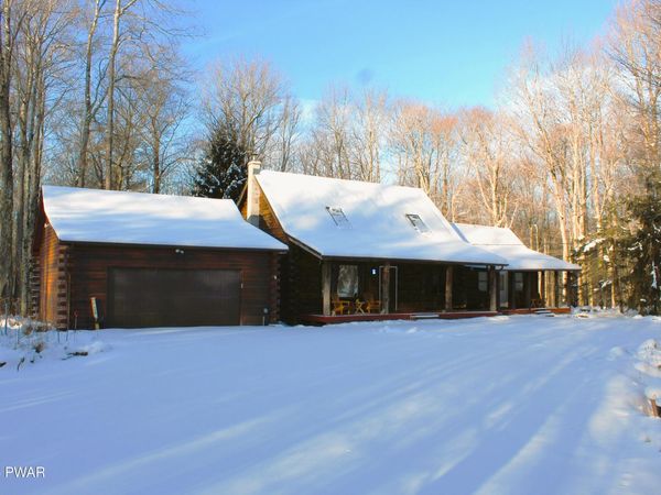 129 Antler Drive, Canadensis, PA 18325