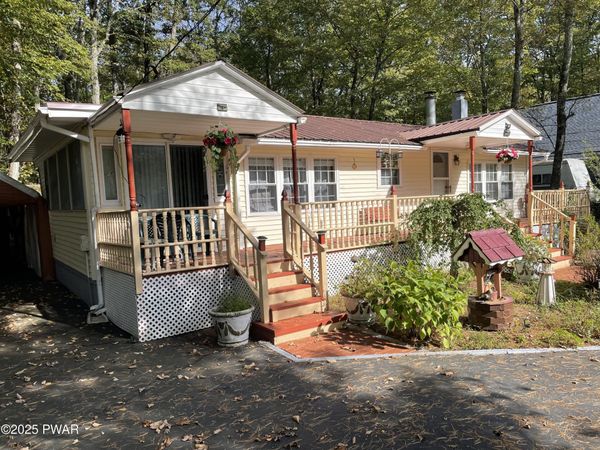 106 Red Pine Road, Dingmans Ferry, PA 18328