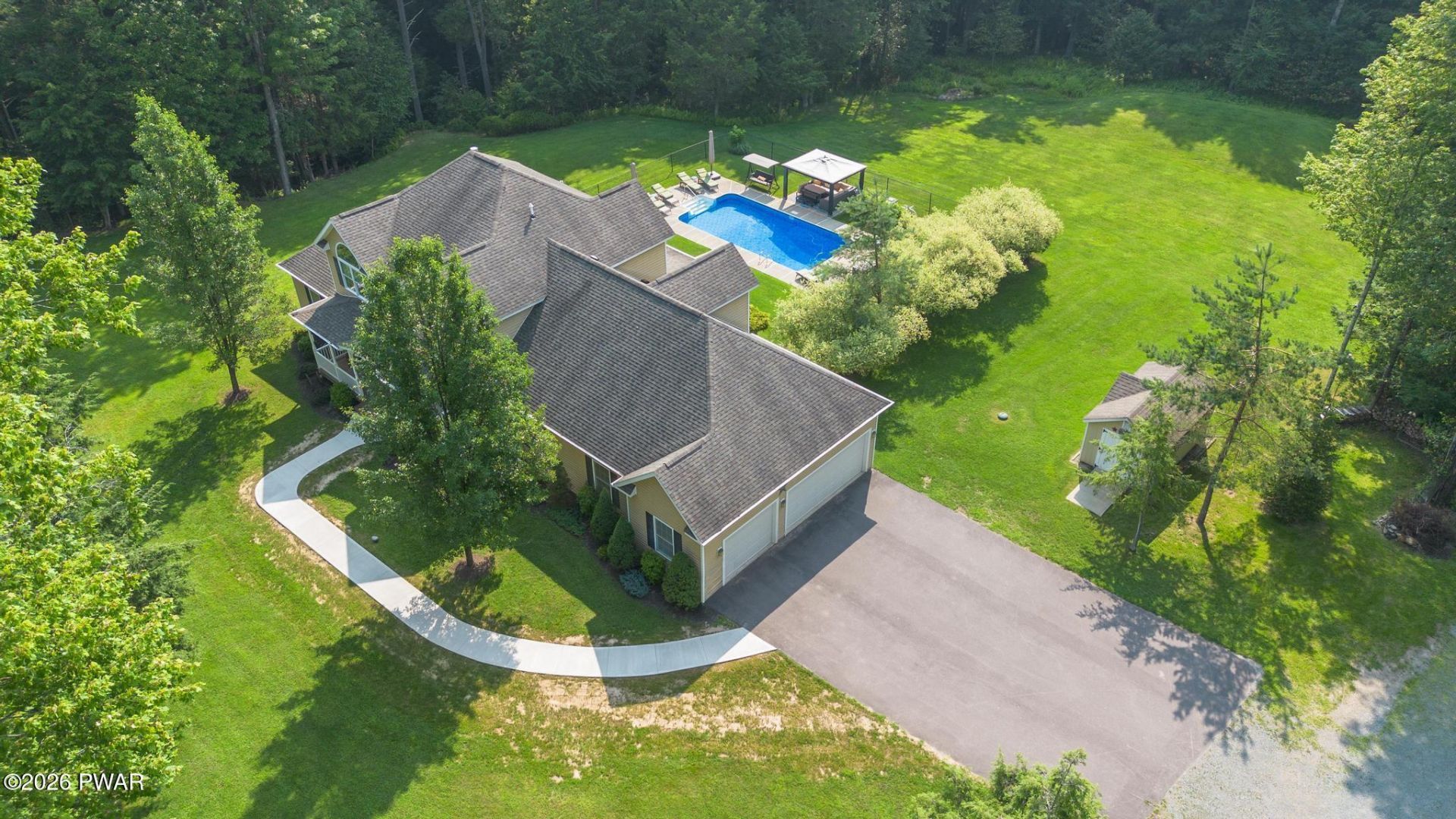 Please Call, Lake Ariel, PA 18436
