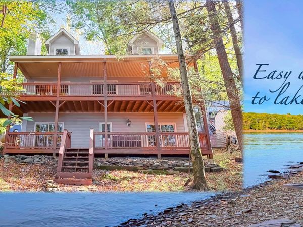 458 Lakeside Drive, Lakeville, PA 18438