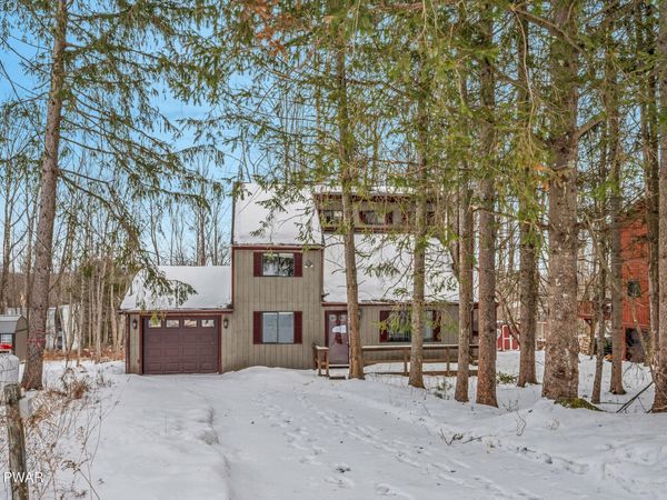31 Woodcrest Lane, Lake Ariel, PA 18436