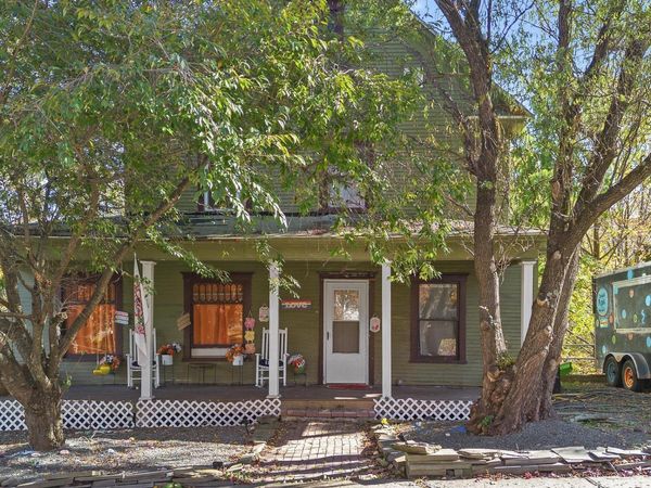 70 State Street, Nicholson, PA 18446