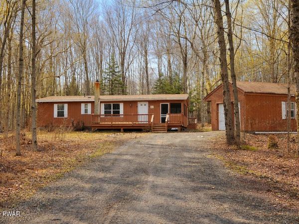 107 Highland Trail, Pleasant Mount, PA 18453